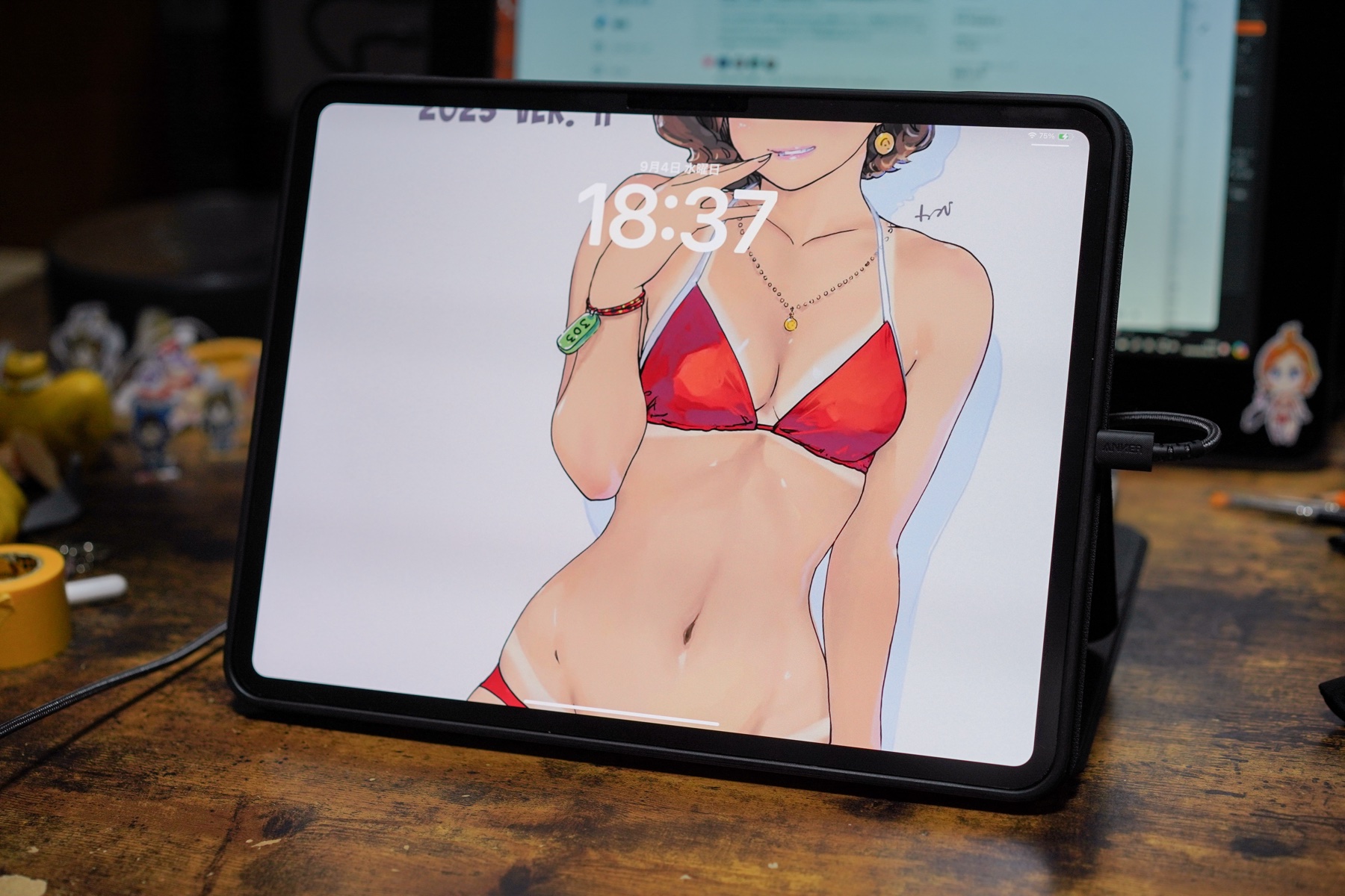 iPad Pro M4 13inch マグネットケース　スタンド横置きの電源ケーブル