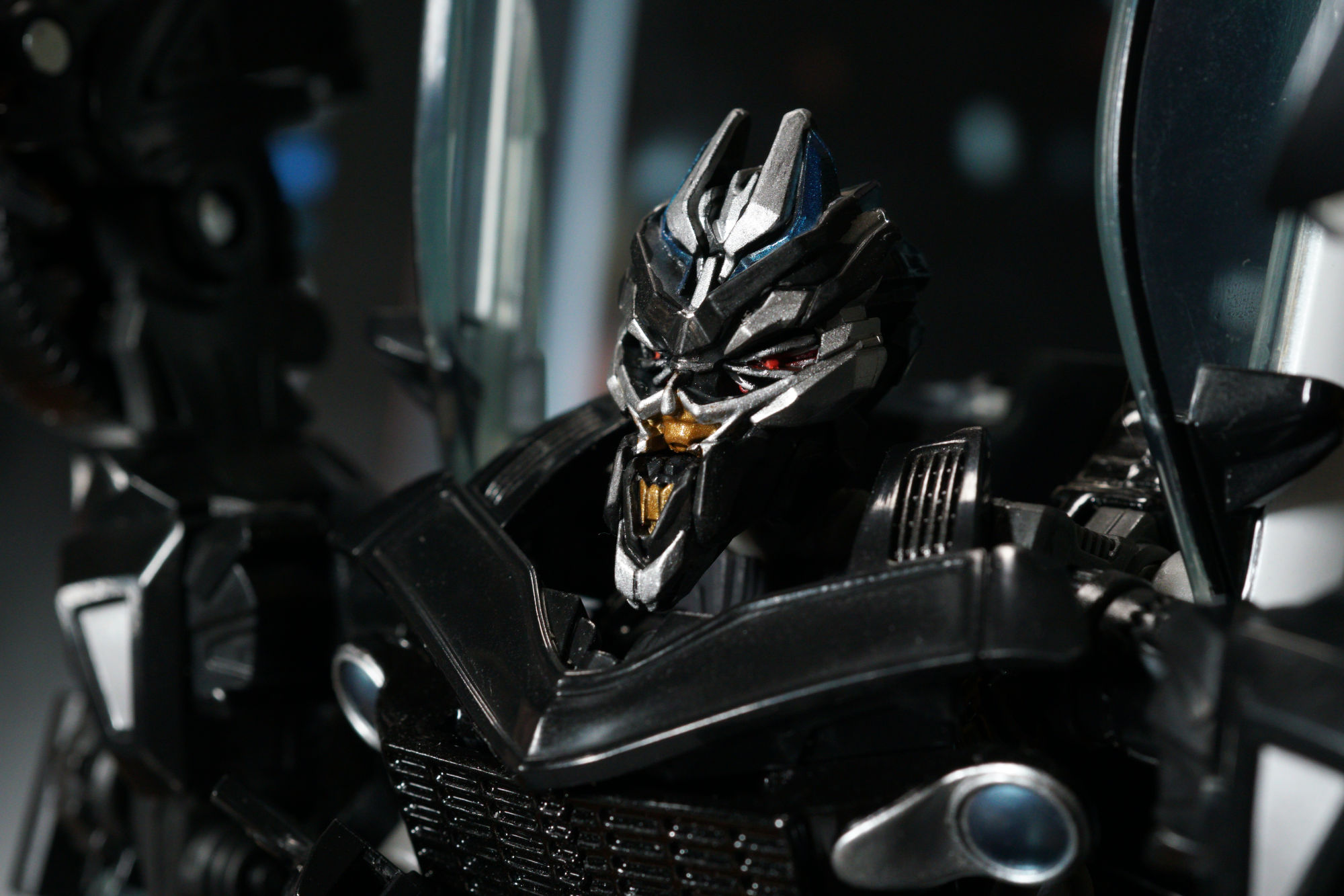 MPM-05バリケード顔リペイント03