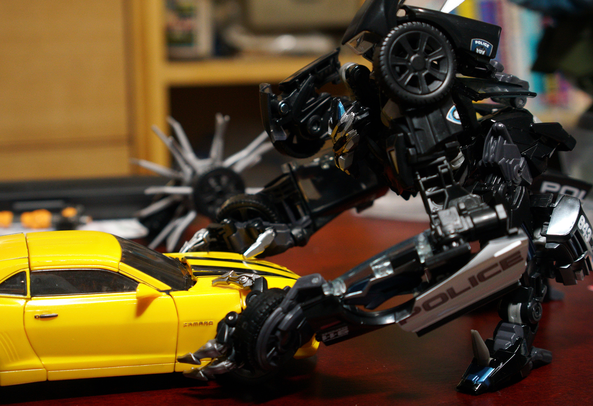 mpm-05 バリケードポージング