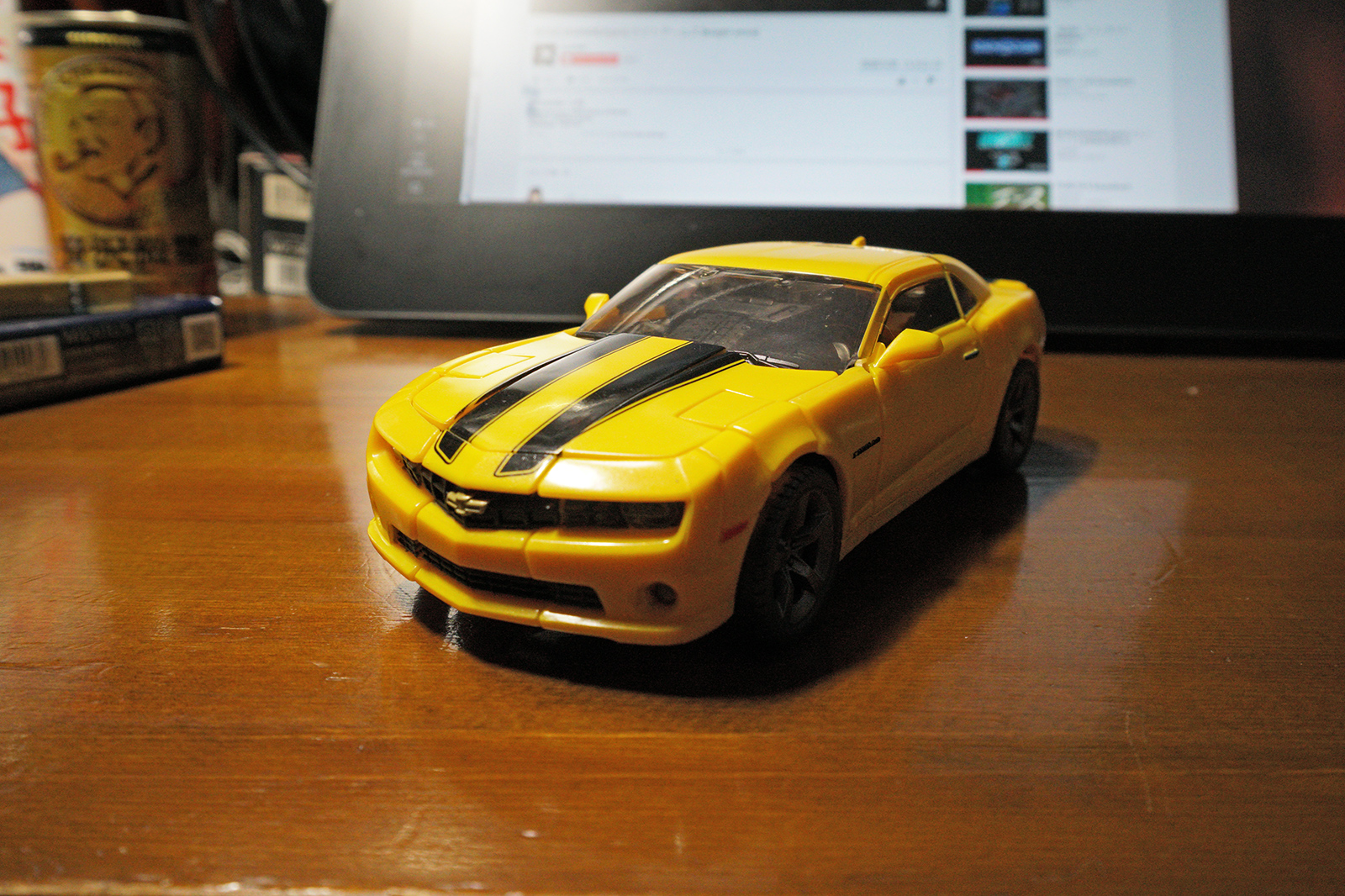 mpm-3バンブルビー　ビークルモード