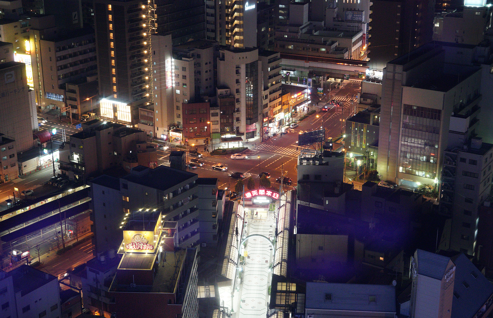 SEL35F28Z　通天閣からの夜景