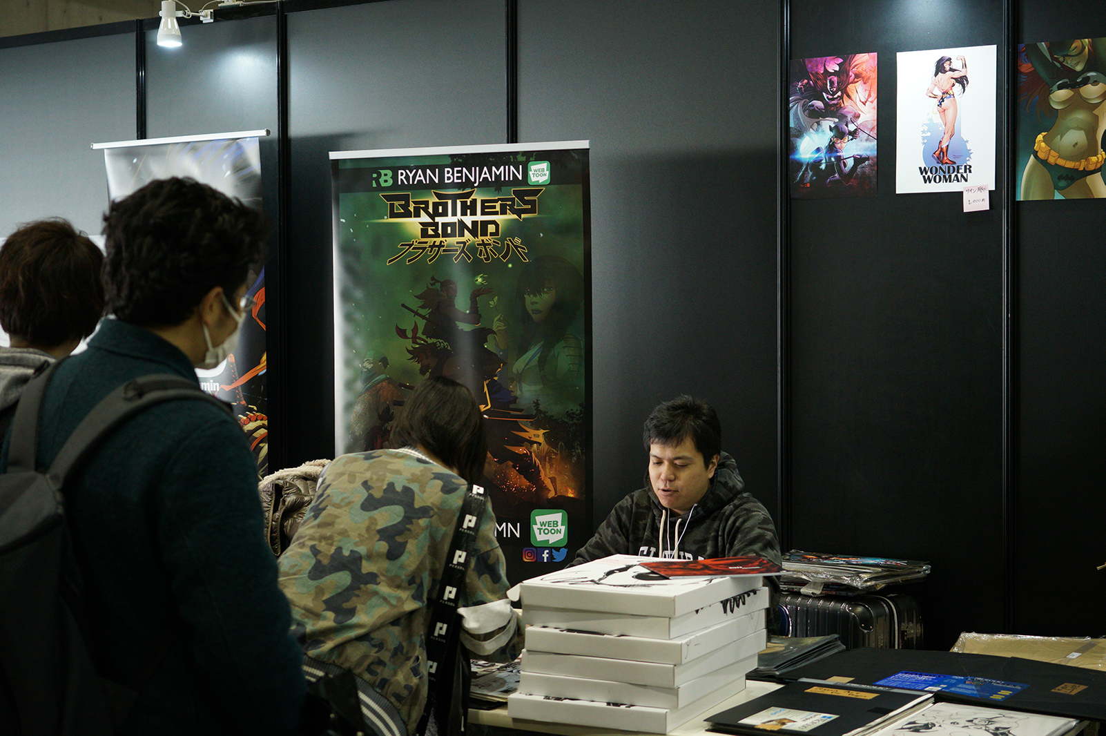 SEL35F28Z　東京コミコン会場アーチスト