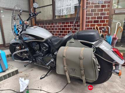 インディアンを軽く磨いてグリス差したりなどする。