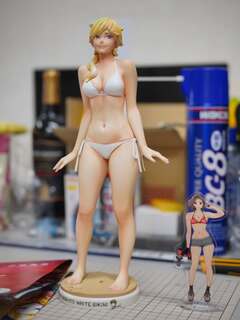 真琴ちゃん白ビキニ金髪仕様完成品フィギュア本日発送。存分に愛でてやってください!