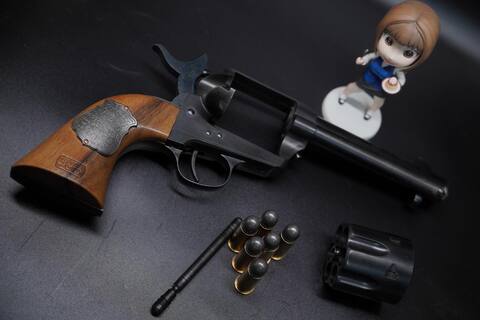 コルト・チーフ見栄子ver.の掃除と整備。